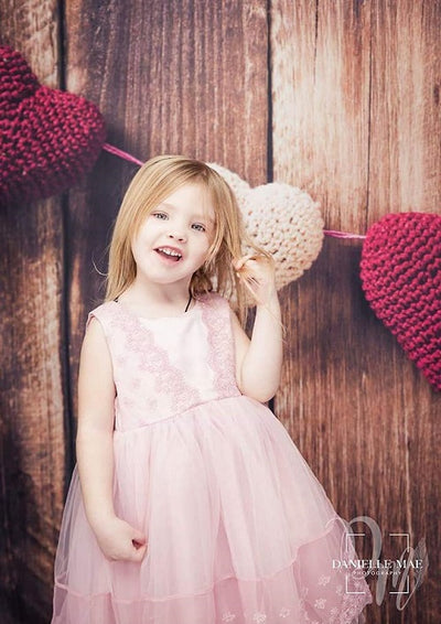 Garland knitting hearts on old wooden panel Valentine backdrop-cheap vinyl backdrop fabric background photography